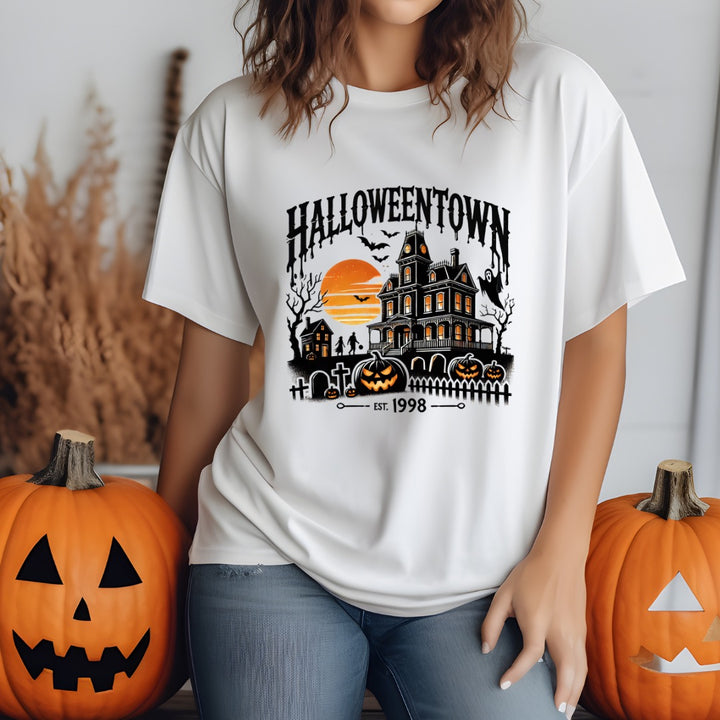 Halloweentown - T-Shirt