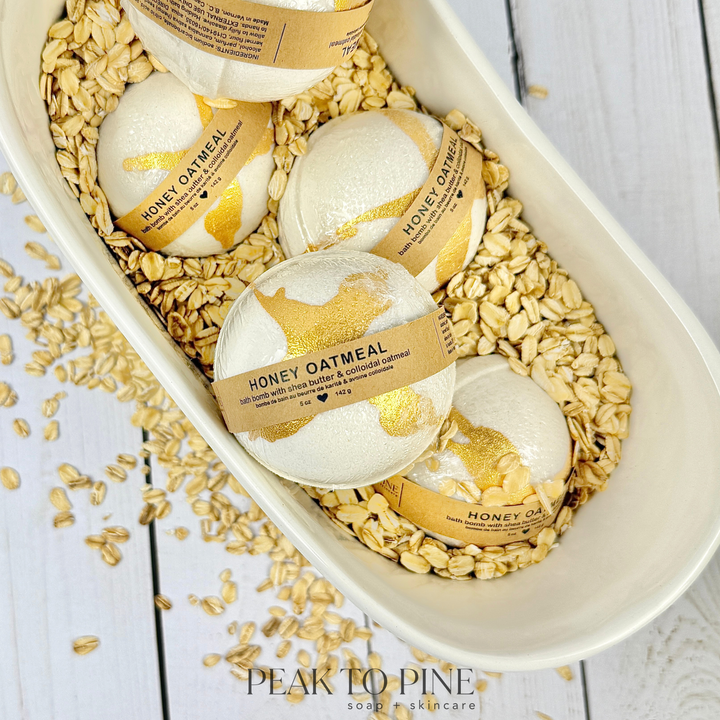 Honey Oatmeal - Bath Bomb
